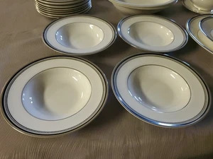 4 Royal Doulton SARABANDE RIMMED SOUP BOWLS 8" Fine Bone China England *EUC* - Picture 1 of 6