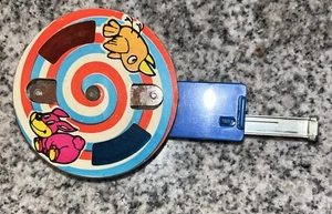 Vintage Sparking Push Spinner Wheel Spielzeug 70er Jahre? | Blau mit Hase & Vogel | HONGKONG - Bild 1 von 2
