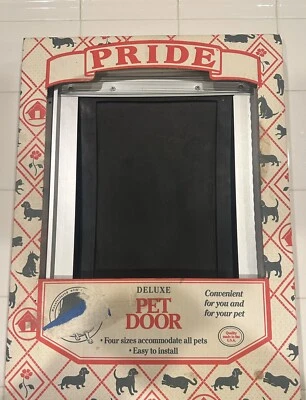 DS LM Pride Pet Doors Deluxe puerta para mascotas mediana (8,5" de ancho x 12,5" de alto apertura) Foto 1 de 2