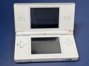 Consola portátil Nintendo DS Lite blanca sin cargador lápiz óptico - Imagen 1 de 11
