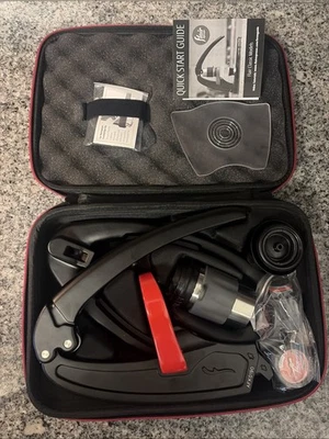 Cafeteira de espresso Flair Classic com kit de pressão e estojo de transporte - Imagem 1 de 3