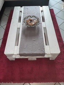 Europaletten Couchtisch DIY Auf Schwerlastrollen - Bild 1 von 4
