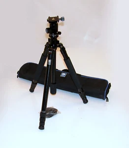 SIRUI R2004 4 Sections Aluminum 64.6in Tripod w/ the Heat & Carry Case - EUC - Picture 1 of 6