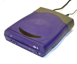 LECTEUR CD 650 IOMEGA 04058100 ZIPCDUSB ZIP - Photo 1/1