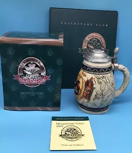 Anheuser-Busch Sammlerclub 1997 Mitgliedschaft Stein ""Stolz und Tradition"" CB5 - Bild 1 von 15