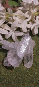 Clear Quartz Carved Gemstone Natural Cluster Bed 80g (A4) - Picture 1 of 4