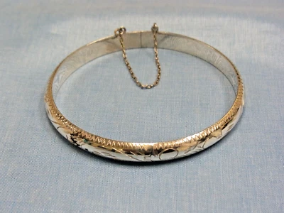 SP617-925er Silber Armreif Innen d.m 6,5 cm Breit 7,2 mm Gewicht 8,4 Gramm - Bild 1 von 4