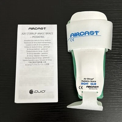 Tornozelo pediátrico Aircast Air Stirrup comprimento direito 6" (direita 02JR) - Imagem 1 de 4