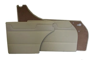 Türverkleidungen Türpappen  Pergament / Creme für Mercedes W110 Flosse - Picture 1 of 2
