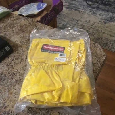 Bolso Rubbermaid 264200YW Brute Caddy, Amarillo Nuevo En Paquete Envío Gratis Foto 1 de 4