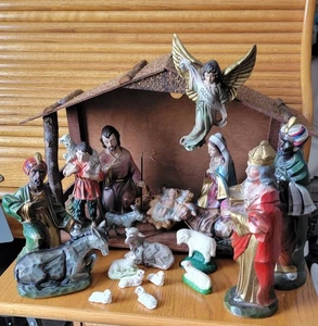 Vintage Lighted Nativity Wood Manger W/Straw All Figures Paper Mache Japan - Picture 1 of 16
