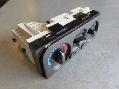 Subaru Legacy Outback 2003 control de clima 723119E06C Foto 1 de 3