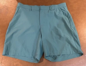 Fabletics Men's green shorts size Large chino golf lightweight moisture wicking - Picture 1 of 10