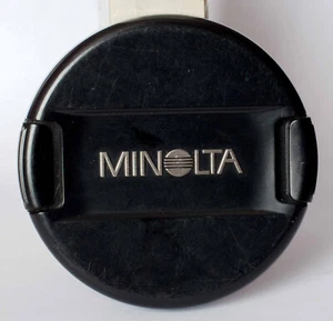 Minolta LF-1162 62mm edge pinch front lens cap. - Picture 1 of 2