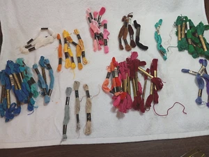 70 PC. LOT OF FLOSS.. ANCHOR,LILY,MAJESTY, AMERICAN THREAD, J&P.. NO DMC - Picture 1 of 13