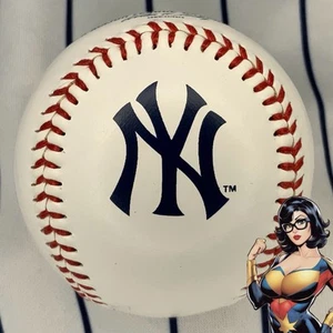 New York Yankees Logo 2010 Rawlings Souvenir Baseball Ball - Picture 1 of 8