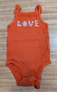 Carter's Baby Mädchen Größe 6 Monate 100 Prozent Baumwolle orange Liebe Blume Strampler - Bild 1 von 1