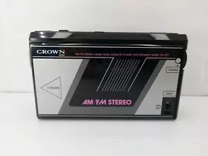 CROWN CS-22P AM/FM 2 BAND RADIO CASSETTE PLAYER - Imagen 1 de 11