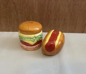 Hamburger & Hot Dog Novelty Ceramic Salt And Pepper Shakers - Picture 1 of 5
