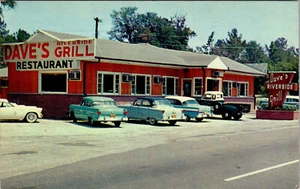 ULMERS, SOUTH CAROLINA - DAVE'S ROADSIDE RIVERSIDE GRILL - VINTAGE POSTCARD - Picture 1 of 2