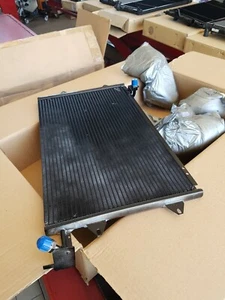 RADIATORE motore Condensatore Clima VW VENTO JETTA MPC031 MZIL06 87110040 - Imagen 1 de 8