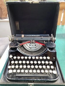 Underwood Standard Portable Typewriter Four Bank made in USA 1930 - Picture 1 of 13