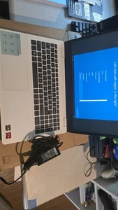 Dell Inspiron 15 3000 - Picture 1 of 4