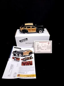 Danbury Mint 1942 Chrysler Town & Country Woody Wagon Scale Diecast Car L29SF - Picture 1 of 14