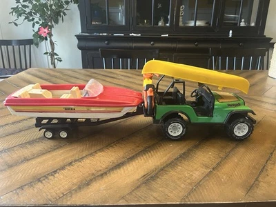 Tonka Green Jeep Renegade 1978 Red W/ Plastic Boat & Trailer Vintage - Image 1 of 4