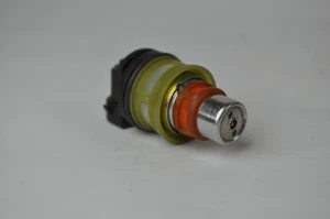 GM OEM-Fuel Injector 17111991 - Picture 1 of 6