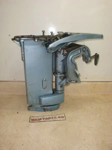 78 Johnson Evinrude 1978 25hp 25852c carcasa de escape soporte mango dirección - Imagen 1 de 9