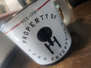 Propiedad de la U.S.S. Enterprise 2 caras cerámica estilo campamento 20 oz. Taza jumbo - Imagen 1 de 5