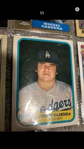 1981 Fleer - Fernando Valenzuela #140 Name Misspelled as Fernand (RC) - Picture 1 of 1