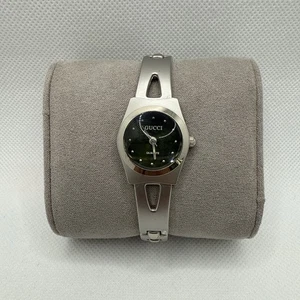 Ladies GUCCI Charcoal LOGO Emblem Dark Green DIAL Stainless Steel BANGLE Watch - Picture 1 of 7