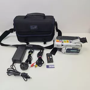 Sony DCR-TRV620E Digital8 Hi8 Video8 Tape Video Camera Handycam Fully Working - Picture 1 of 21