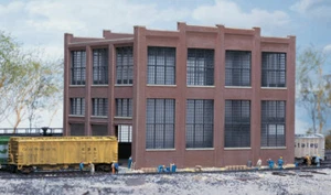 Walthers Cornerstone N Scale Building/Structure Kit Railroad Repair Backshop - Picture 1 of 1