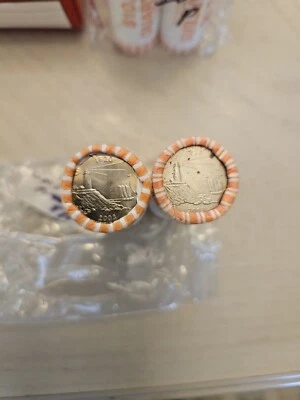 2003 D Maine State Quarter US Mint Uncirculated Bank Roll's x 2 - Image 1 of 4