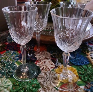 Cristal d'Arques Wine Glasses, 6.3" Longchamp; Set of 4, Vntg Crystal Holds 4 Oz - Picture 1 of 4