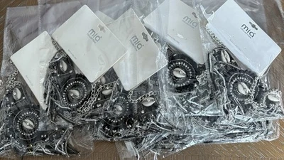 Lote de 11 peças colar declaração coleção Mia preto branco prata concha boho novo com etiquetas - Imagem 1 de 4