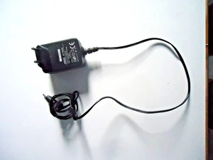 sitecom KAD-0105007E DC 5V= 1A 2,5mm Pusta wtyczka Zasilacz Ładowarka AC Adapter - Zdjęcie 1 z 3
