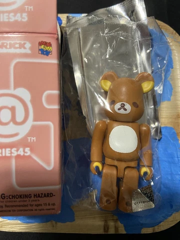 Bearbrick 100% Be@rbrick Series 45 Cute Rilakkuma Cover