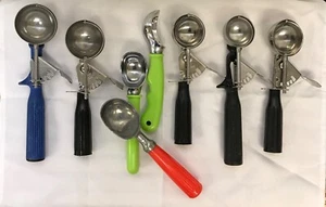 Assorted Sizes Stainless Steel Portion Scoopers, Lot of 8 - Imagen 1 de 4