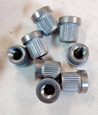 Gewindeeinsatz M10 Einpressmutter Schlagmutter mit Bund rund Stahl - Bild 1 von 4