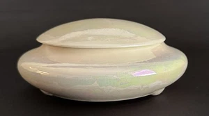 Lidded Dresser/Trinket/Keepsake Dish Opalescent Cream Color Vintage EUC 5.75” - Picture 1 of 10