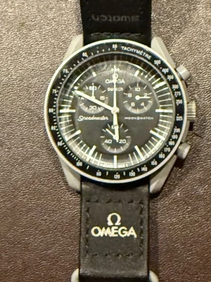 Swatch x Omega Bioceramic MoonSwatch Mission To Moon Watch - Gold (... - Image 1 of 4