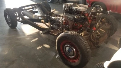 1962 CHEVY CORVETTE C1 ROLLING CHASSIS 327 250HP ENGINE SC CODE POWERGLIDE TRANS — 第 1/4 张图片