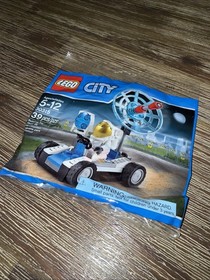 LEGO CITY 30315 Space Utility Vehicle NEW SEALED RETIRED Moon Rover