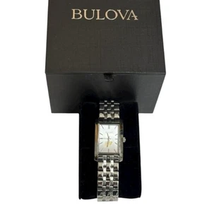 Nuevo En Caja Reloj Hombre Bulova Plata Tanque Acero Inoxidable 96A157 Colección Corporativa - Imagen 1 de 15
