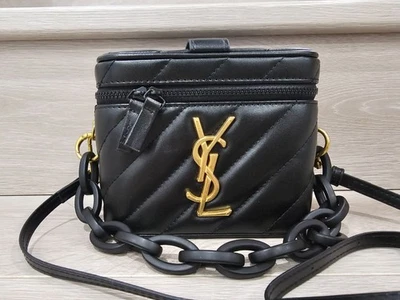 Bolso convertido estuche tocador YSL Yves Saint Laurent Beaute Beauty GWP VIP - dorado Foto 1 de 4