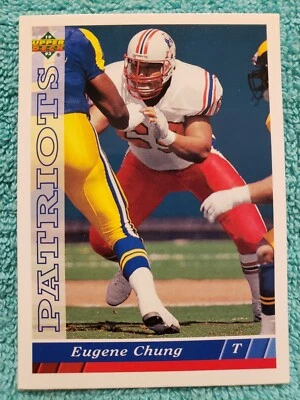 1993 UPPER DECK EUGENE CHUNG #302 NEW ENGLAND PATRIOTS  - Image 1 of 4